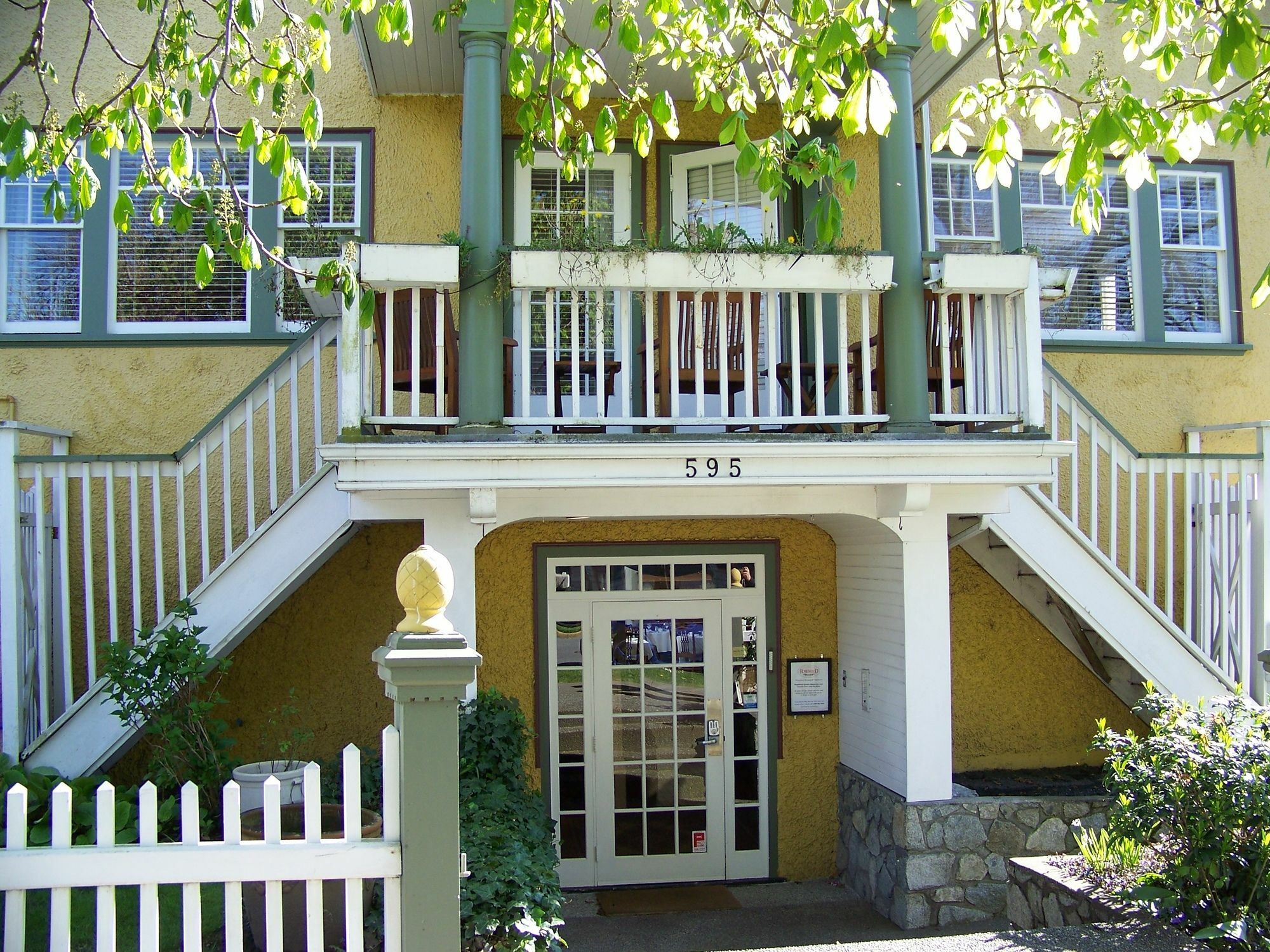 Rosewood Inn Victoria Exterior foto